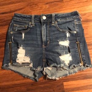 American Eagle High-rise shorts